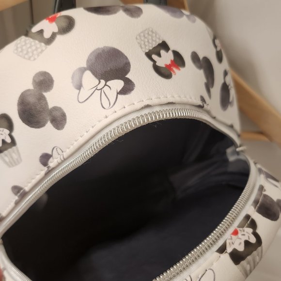 Minnie mouse disney backpack cupcake main image 5